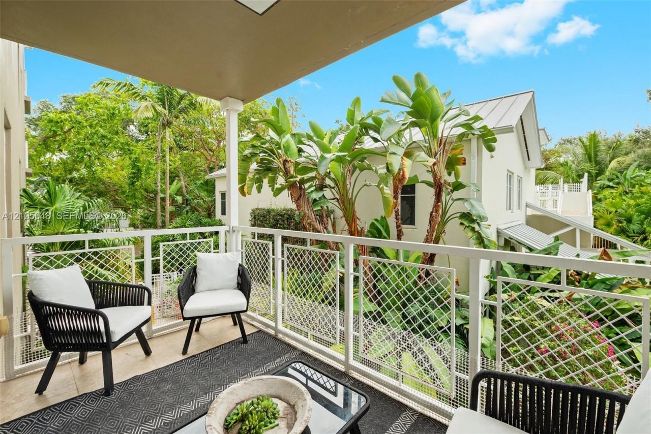 3540 Main Hwy, Unit 207, Miami, FL 33133 Photo