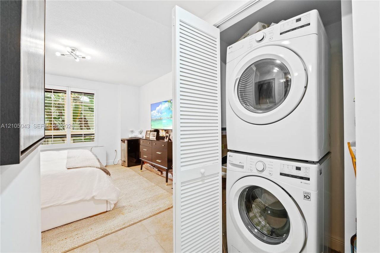 3540 Main Hwy, Unit 207, Miami, FL 33133 Photo