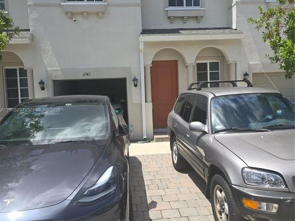1141 NW 208th Ter , Miami Gardens, FL 33169