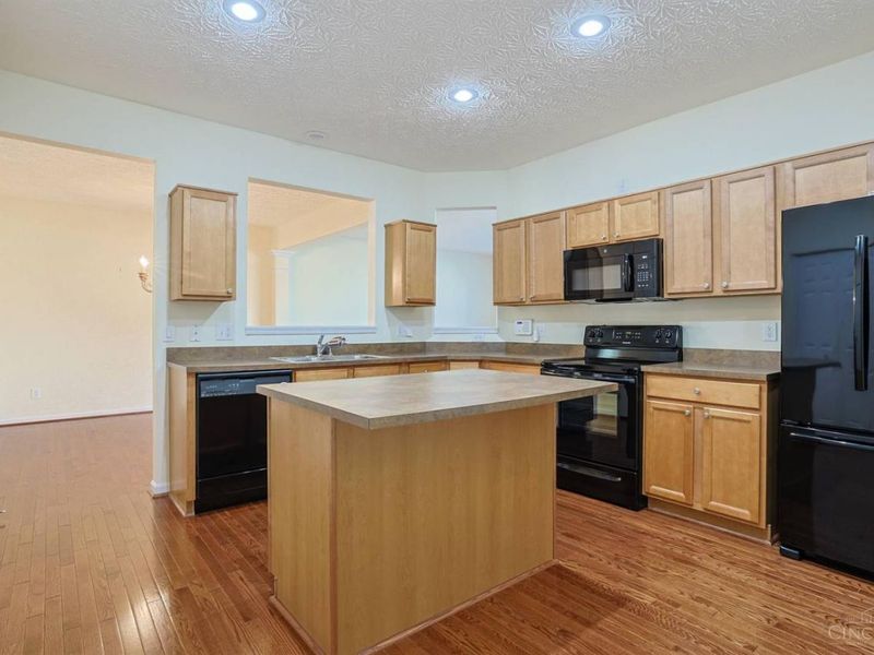 9371 Stoneybrooke, Springfield Township, OH 45231 Photo 12