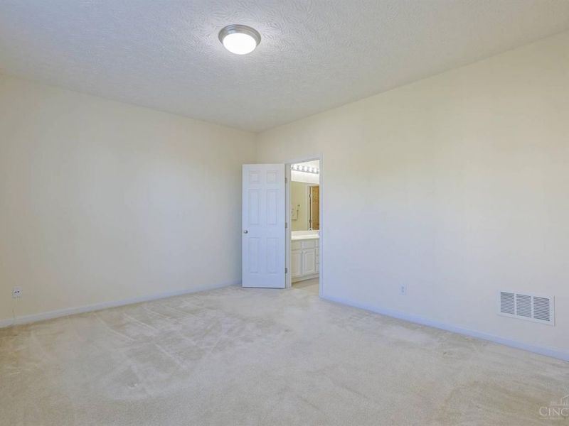 9371 Stoneybrooke, Springfield Township, OH 45231 Photo 17