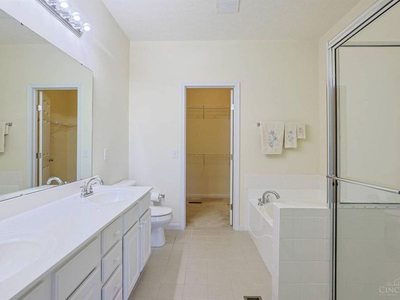 9371 Stoneybrooke, Springfield Township, OH 45231 Photo 19