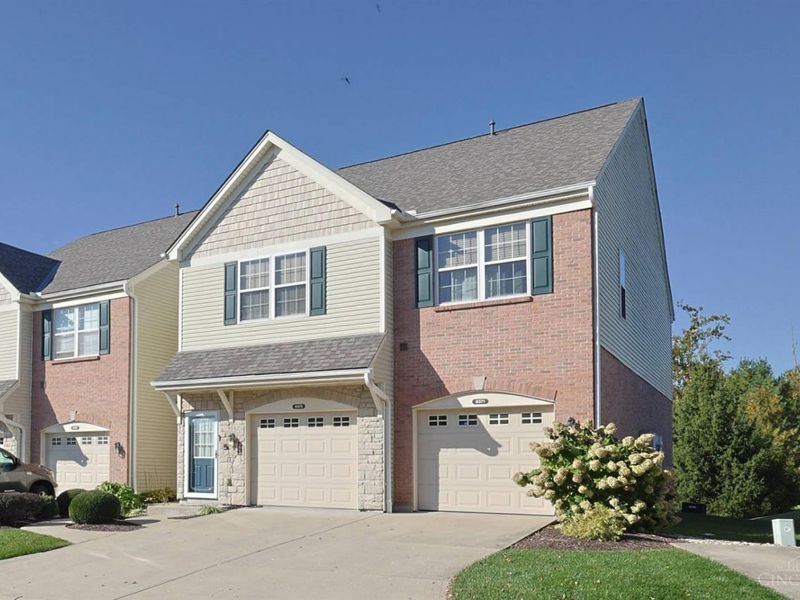 9371 Stoneybrooke, Springfield Township, OH 45231 Photo 2