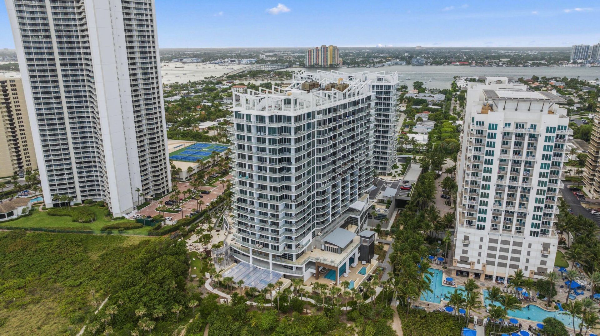 3100 N Ocean Drive, Unit H-1508, Singer Island, FL 33404 Photo