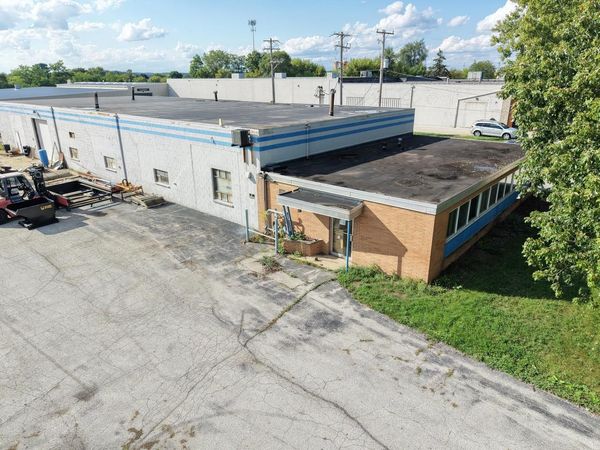1504 S West AVENUE, Waukesha, WI 53189