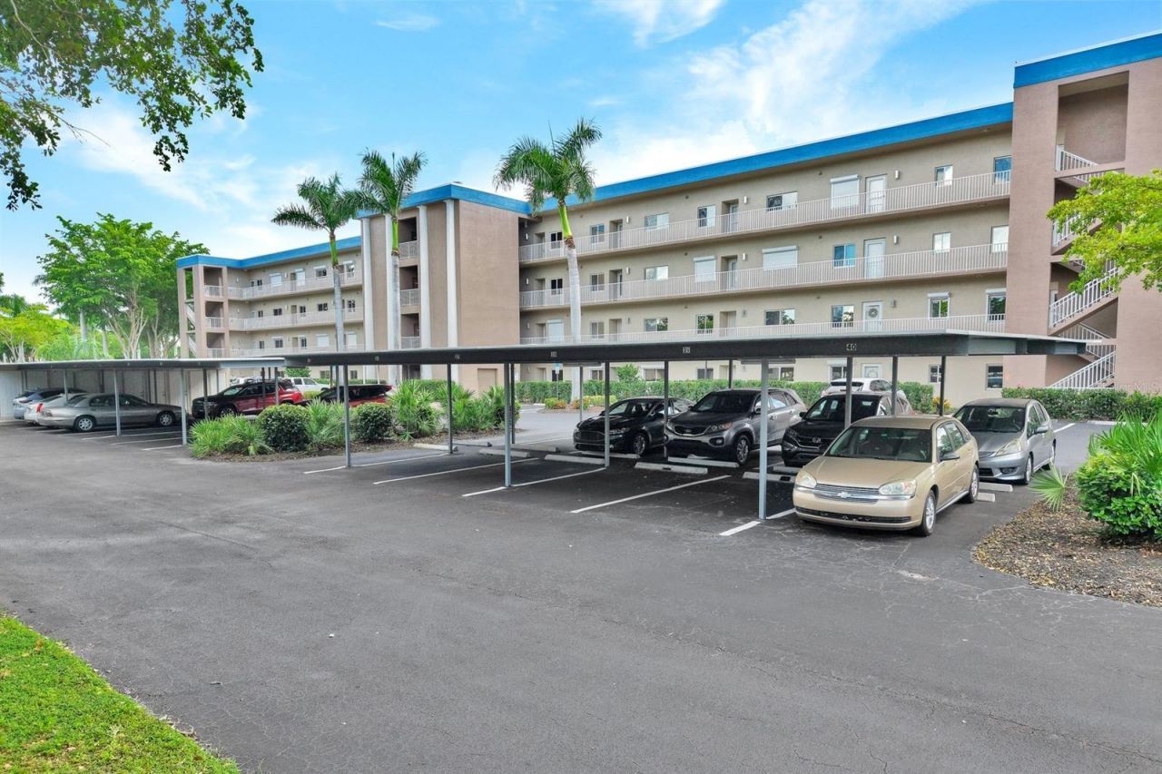 14901 Park Lake Drive, Unit 106, Fort Myers, FL 33919 Photo