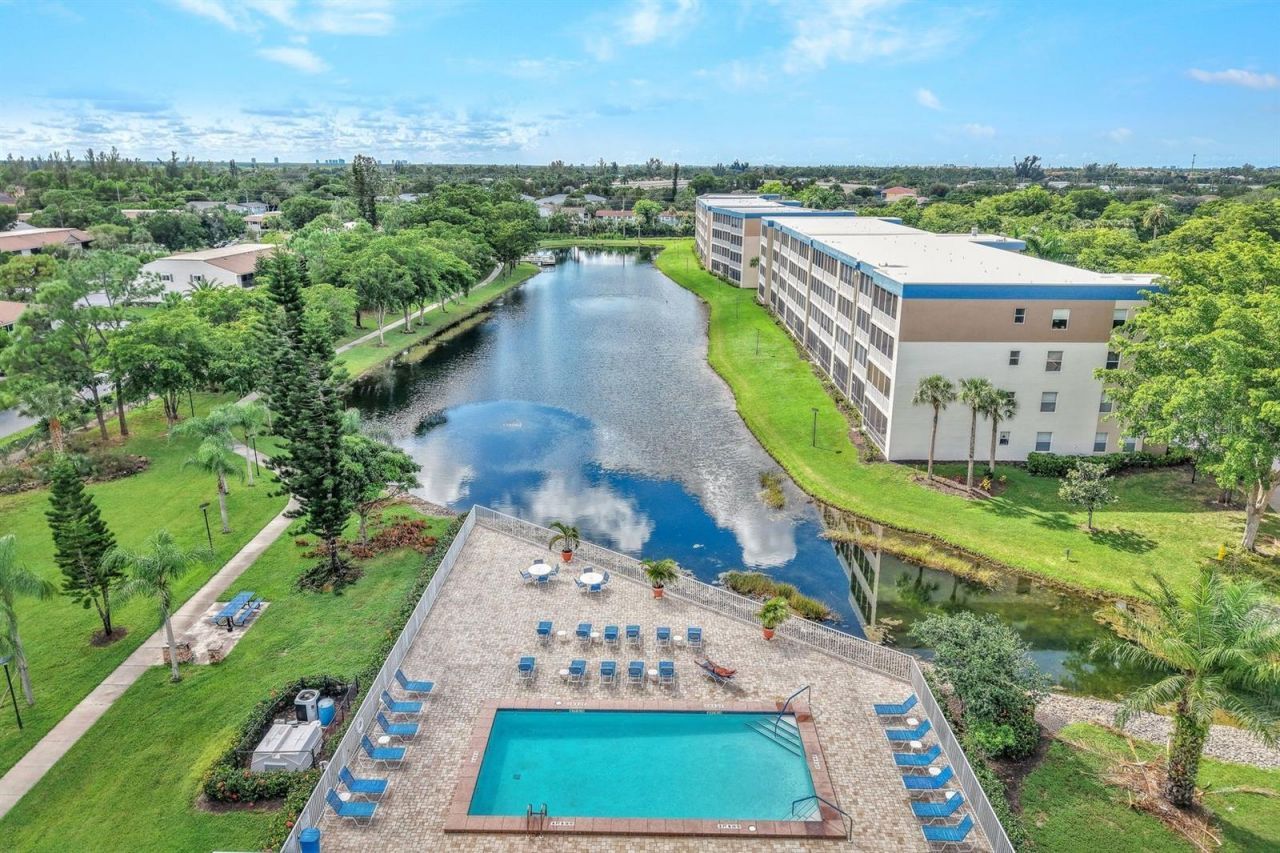 14901 Park Lake Drive, Unit 106, Fort Myers, FL 33919 Photo