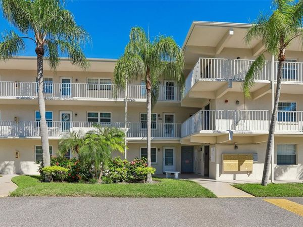 938 VIRGINIA STREET , Unit 204, DUNEDIN, FL 34698