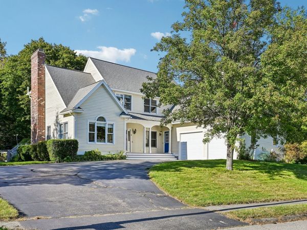 2 Stone Meadow Farm Dr, Shrewsbury, MA 01545