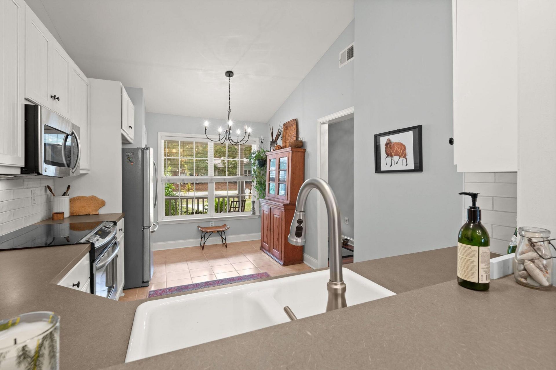 3259 Walter Drive Photo 7