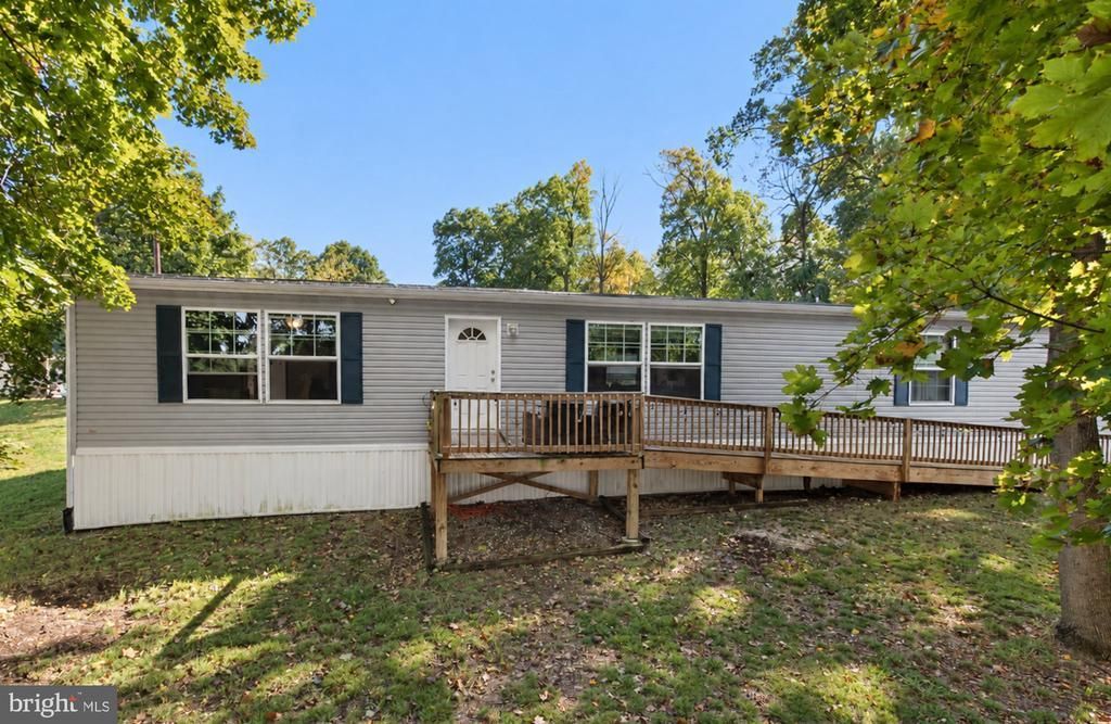 1410 HAY ROAD, TEMPLE, PA 19560