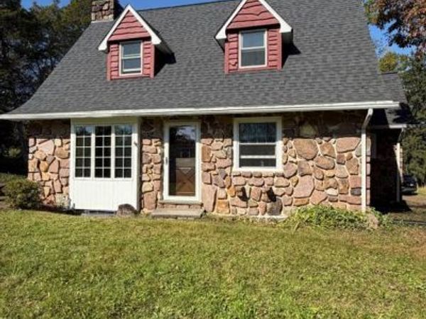311 E 7TH AVENUE, TRAPPE, PA 19426