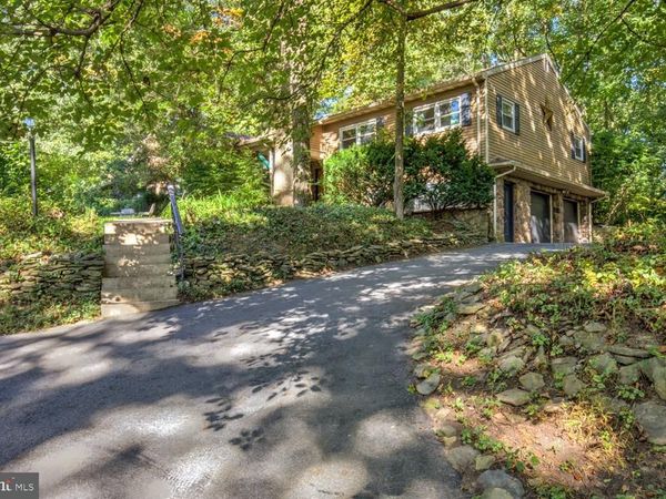 112 ANGELA DRIVE, NEW HOLLAND, PA 17557