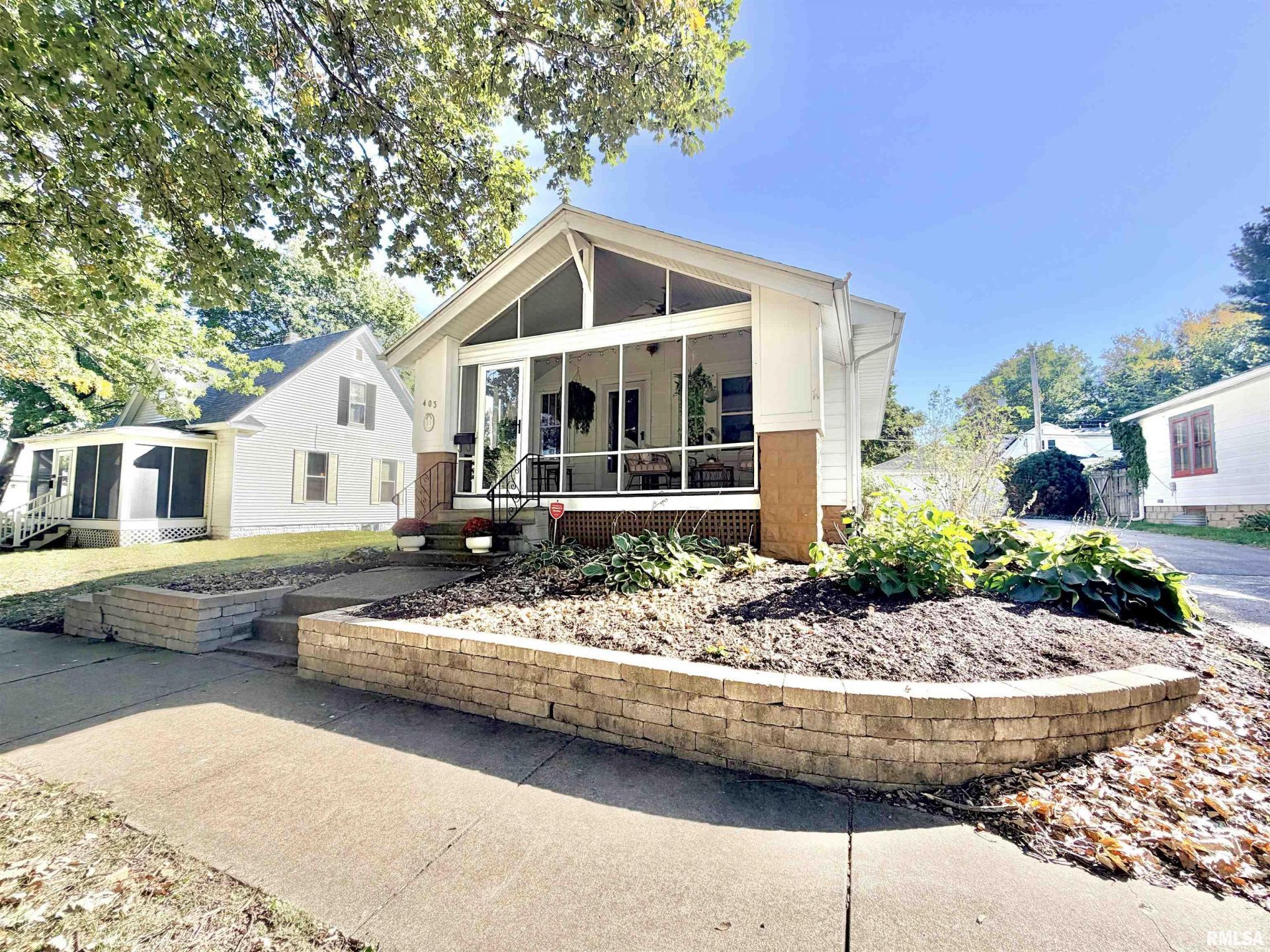 403 W Stanage Avenue, Champaign, IL 61821 Main Photo
