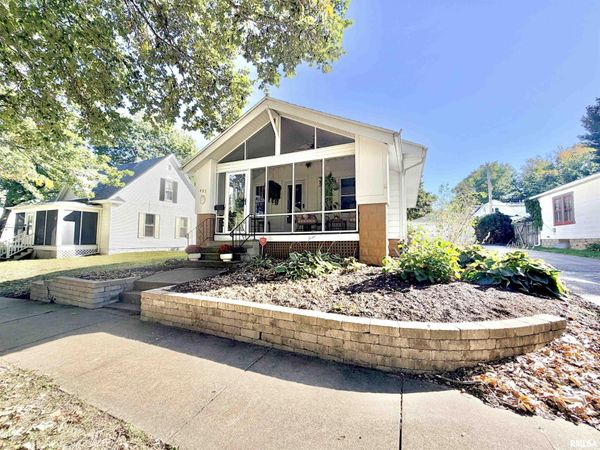 403 W Stanage Avenue, Champaign, IL 61821