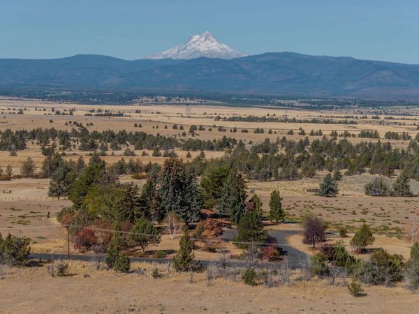 56120 Juniper Flat Road, Maupin, OR 97037