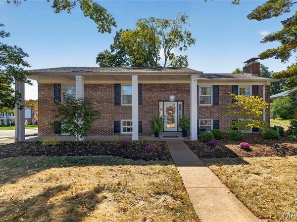 1704 Black Twig Lane, Kirkwood, MO 63122