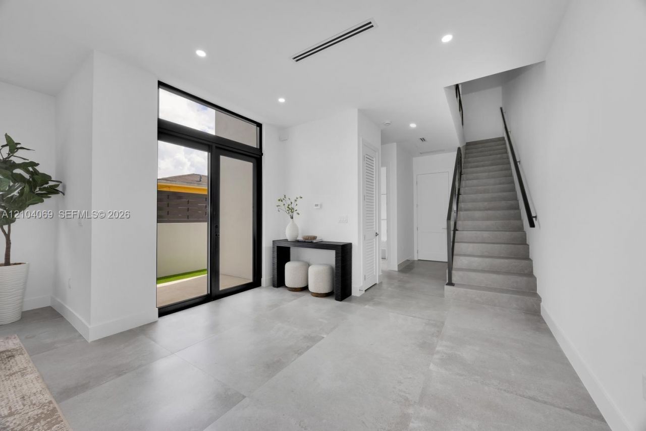 1771 NW 3 St , Miami, FL 33125 Photo