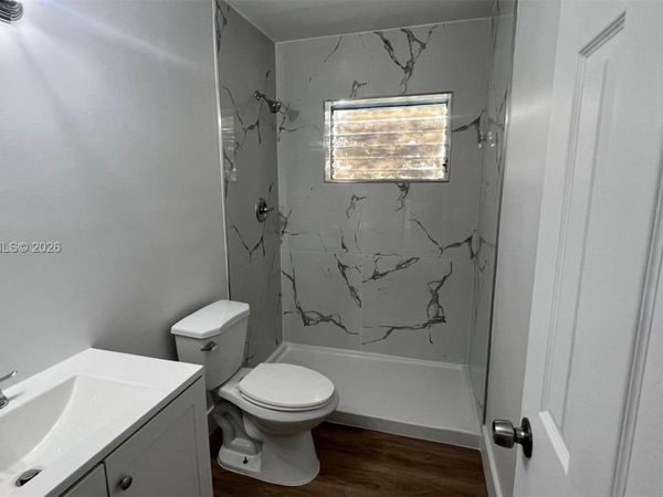 2441 NW 13th St , Unit 84, Miami, FL 33125