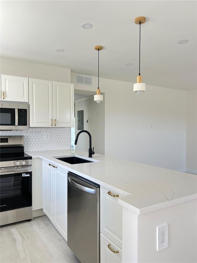 495 Fanshaw L , Boca Raton, FL 33434 Photo