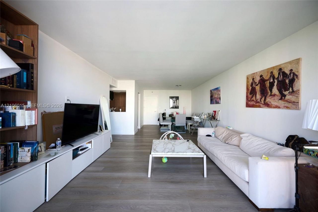 2851 NE 183rd St , Unit 1109E, Aventura, FL 33160 Photo
