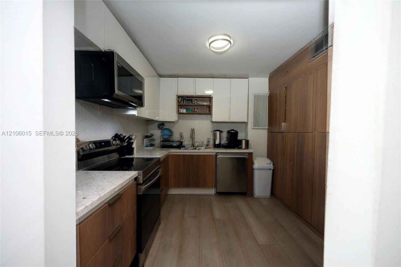 2851 NE 183rd St , Unit 1109E, Aventura, FL 33160 Photo