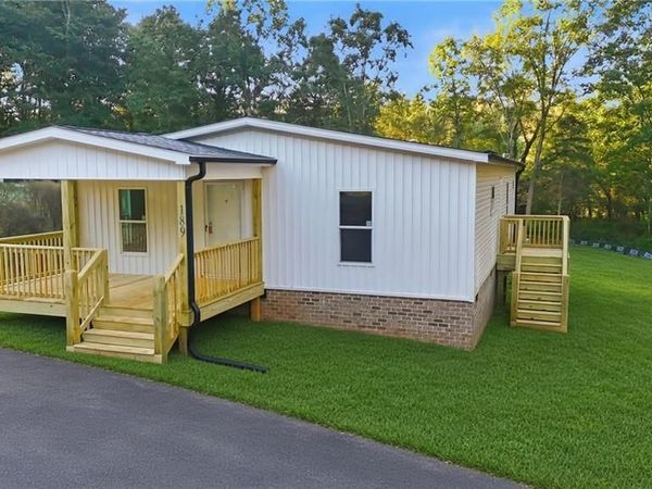 189 Village Point Drive , Statesville, NC 28625