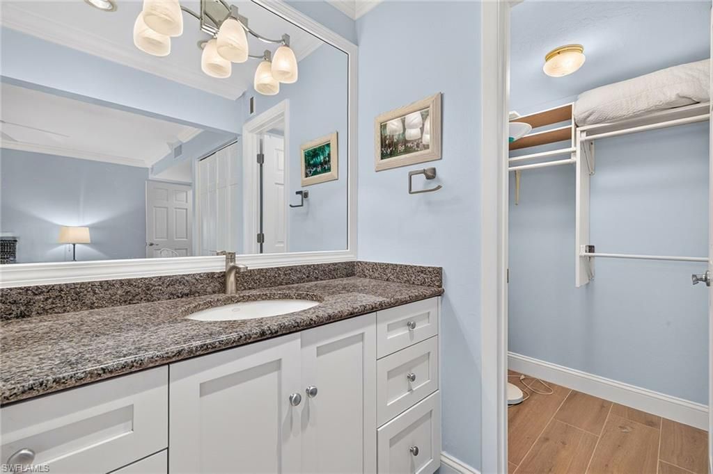 788 Park Shore Dr, Unit D36, Naples, FL 34103 Photo