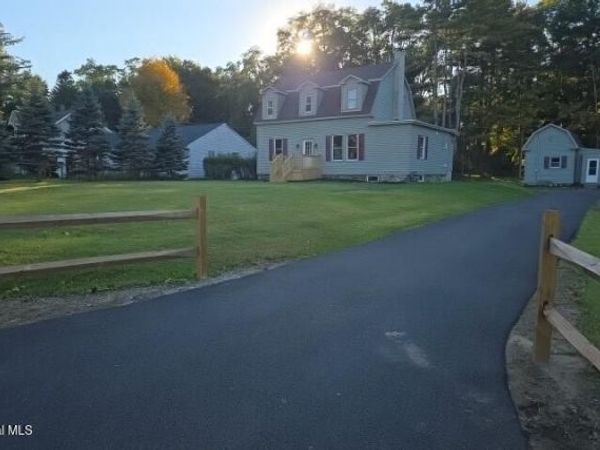 161 Maple Avenue, Glenville, NY 12302