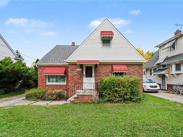 17829 Dillewood Road, Cleveland, OH 44119