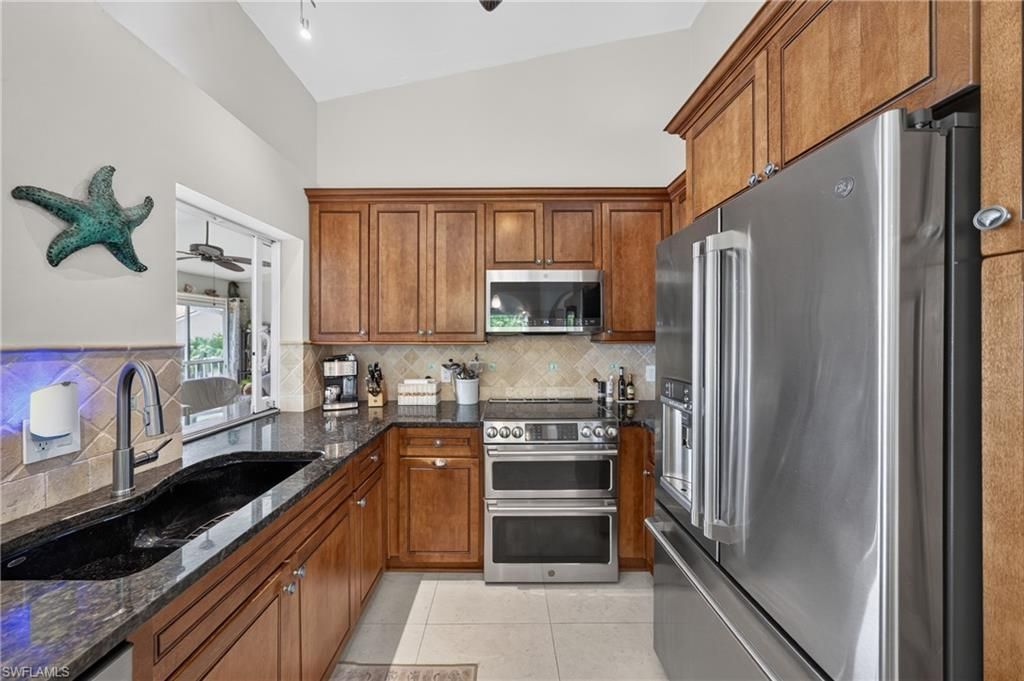 1204 El Dorado Pkwy W, Unit 201, Cape Coral, FL 33914 Photo