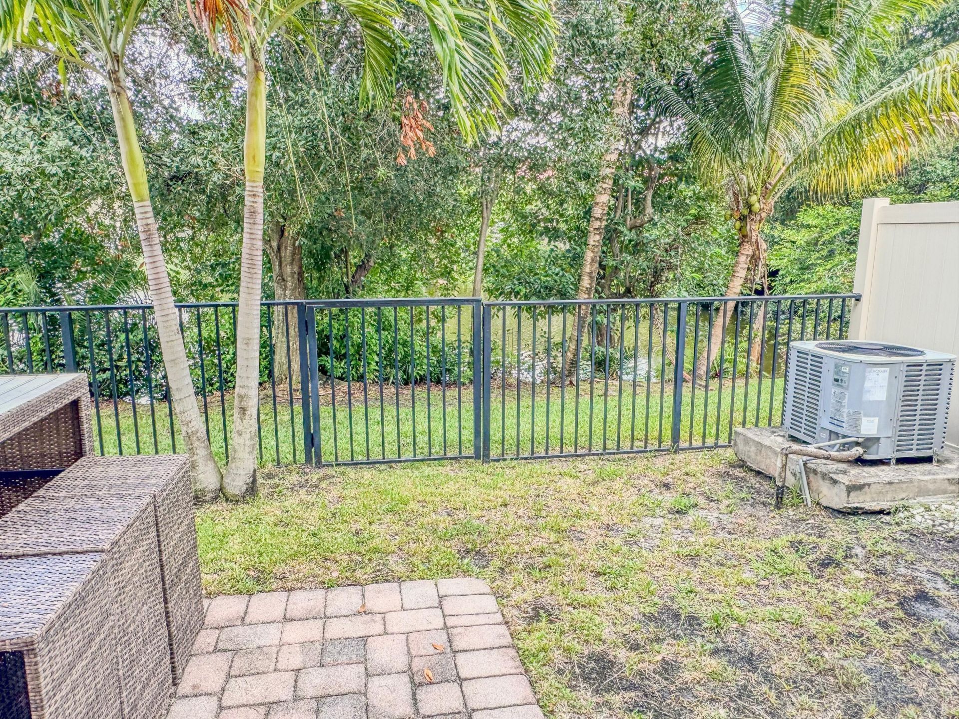 255 Lake Monterey Circle, Boynton Beach, FL 33426 Photo