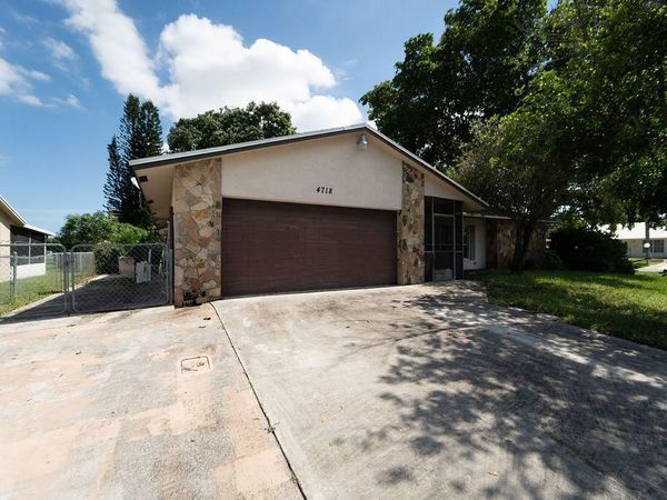 4718 Blue Pine Circle, Greenacres, FL 33463