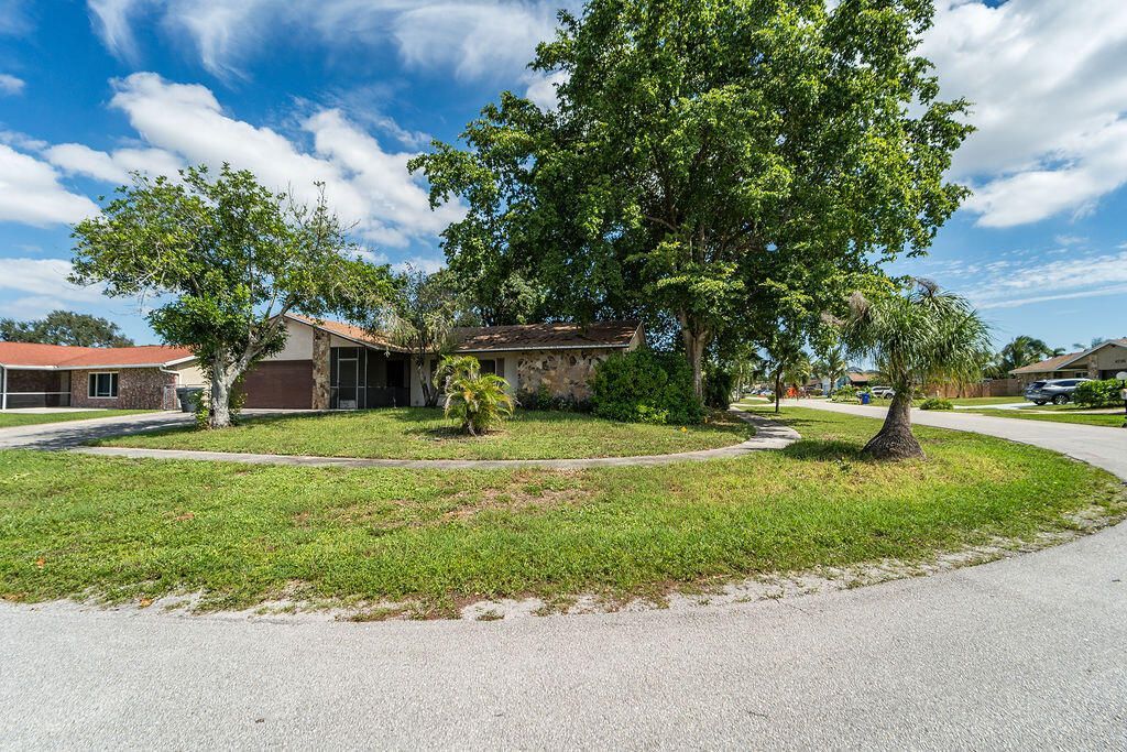 4718 Blue Pine Circle, Greenacres, FL 33463 Photo
