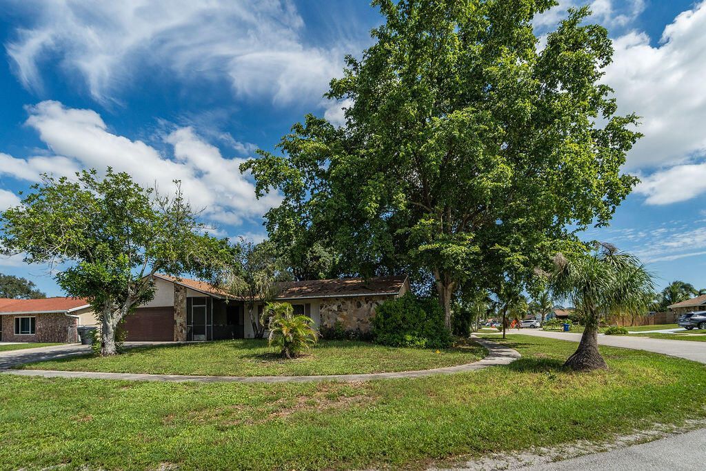 4718 Blue Pine Circle, Greenacres, FL 33463 Photo