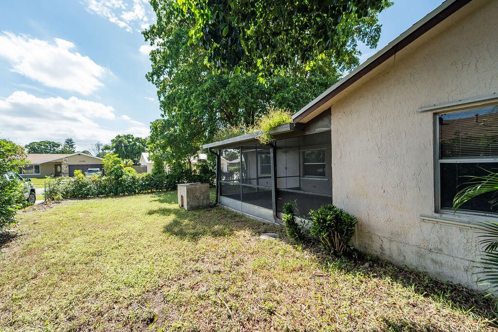 4718 Blue Pine Circle, Greenacres, FL 33463 Photo