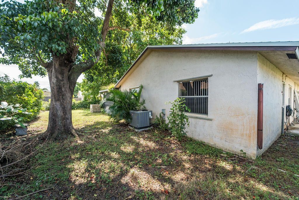 4718 Blue Pine Circle, Greenacres, FL 33463 Photo