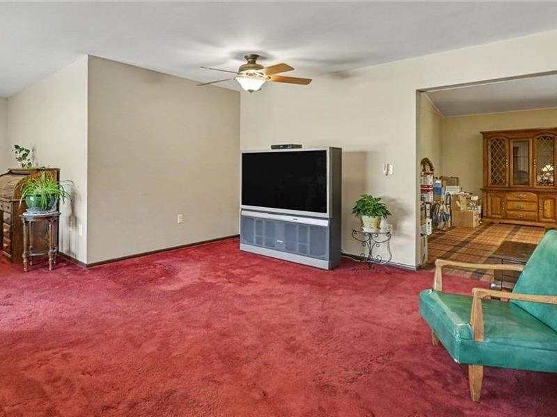 7256 Pepperton Court, Clayton, OH 45415 Photo 11
