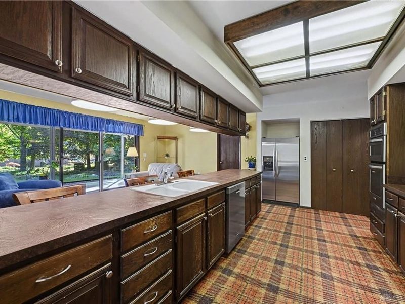 7256 Pepperton Court, Clayton, OH 45415 Photo 12