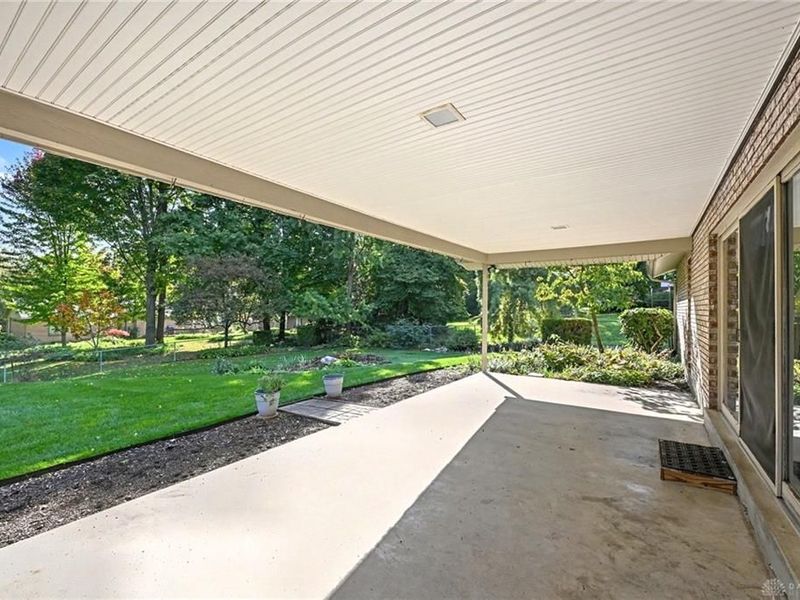 7256 Pepperton Court, Clayton, OH 45415 Photo 32