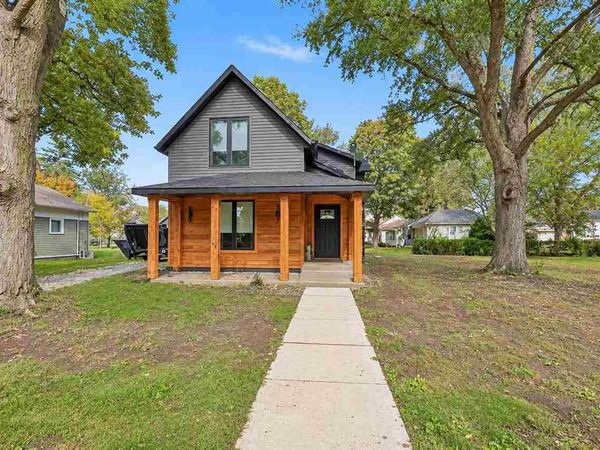 316 E Van Buren, Washington, IA 52353