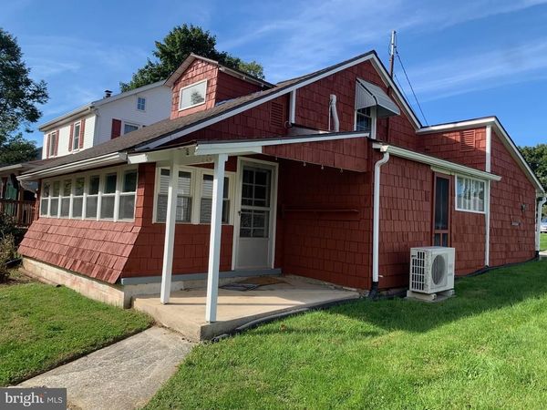 113 W CANAL STREET, HERSHEY, PA 17033