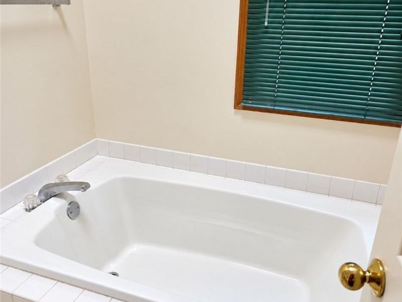 33745 Blue Heron Drive, Solon, OH 44139 Photo 16