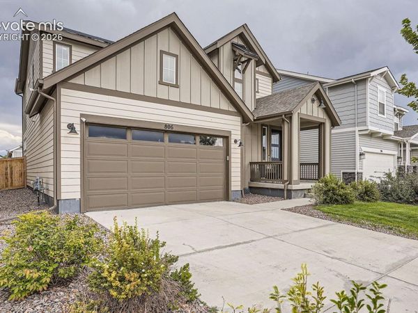 806 White Crow Street, Aurora, CO 80018