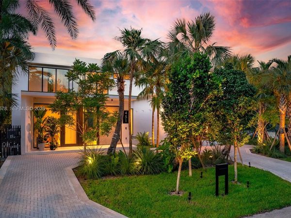 451 NE 52nd St , Miami, FL 33137