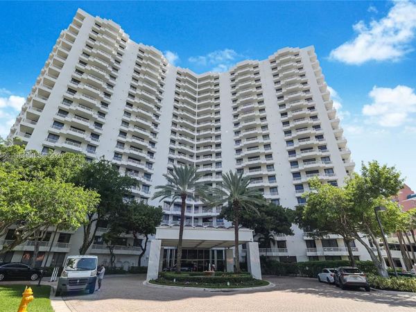 3300 NE 192nd St , Unit 703, Aventura, FL 33180