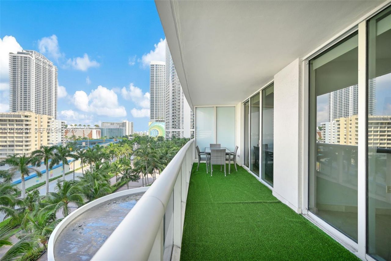 1850 S Ocean Dr , Unit 706, Hallandale Beach, FL 33009 Photo