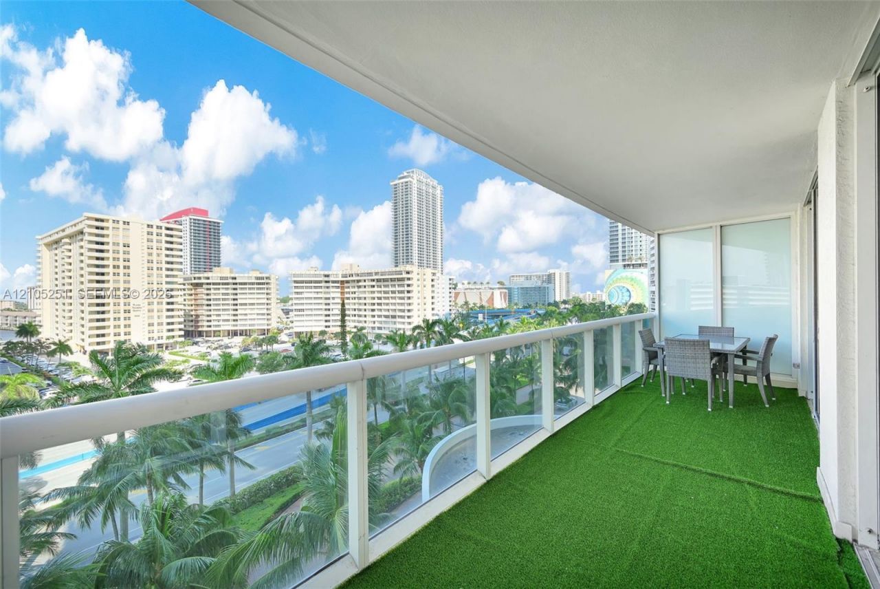 1850 S Ocean Dr , Unit 706, Hallandale Beach, FL 33009 Photo