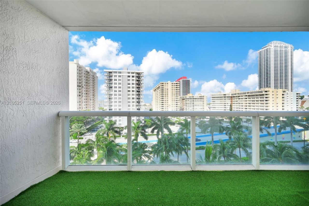 1850 S Ocean Dr , Unit 706, Hallandale Beach, FL 33009 Photo