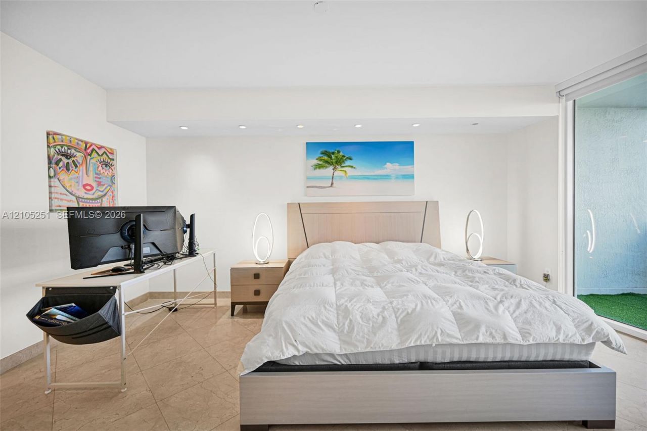 1850 S Ocean Dr , Unit 706, Hallandale Beach, FL 33009 Photo